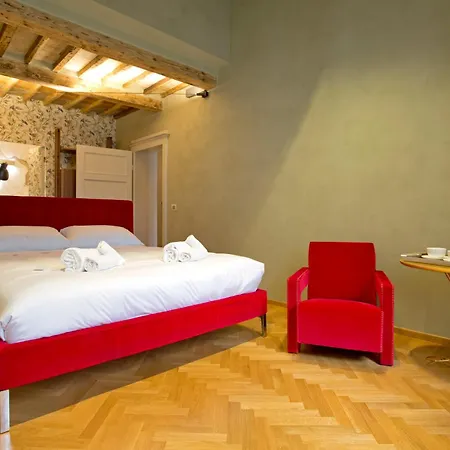 Della Colonna, Luxury And Comfort In The Heart Of Holiday home Lucca